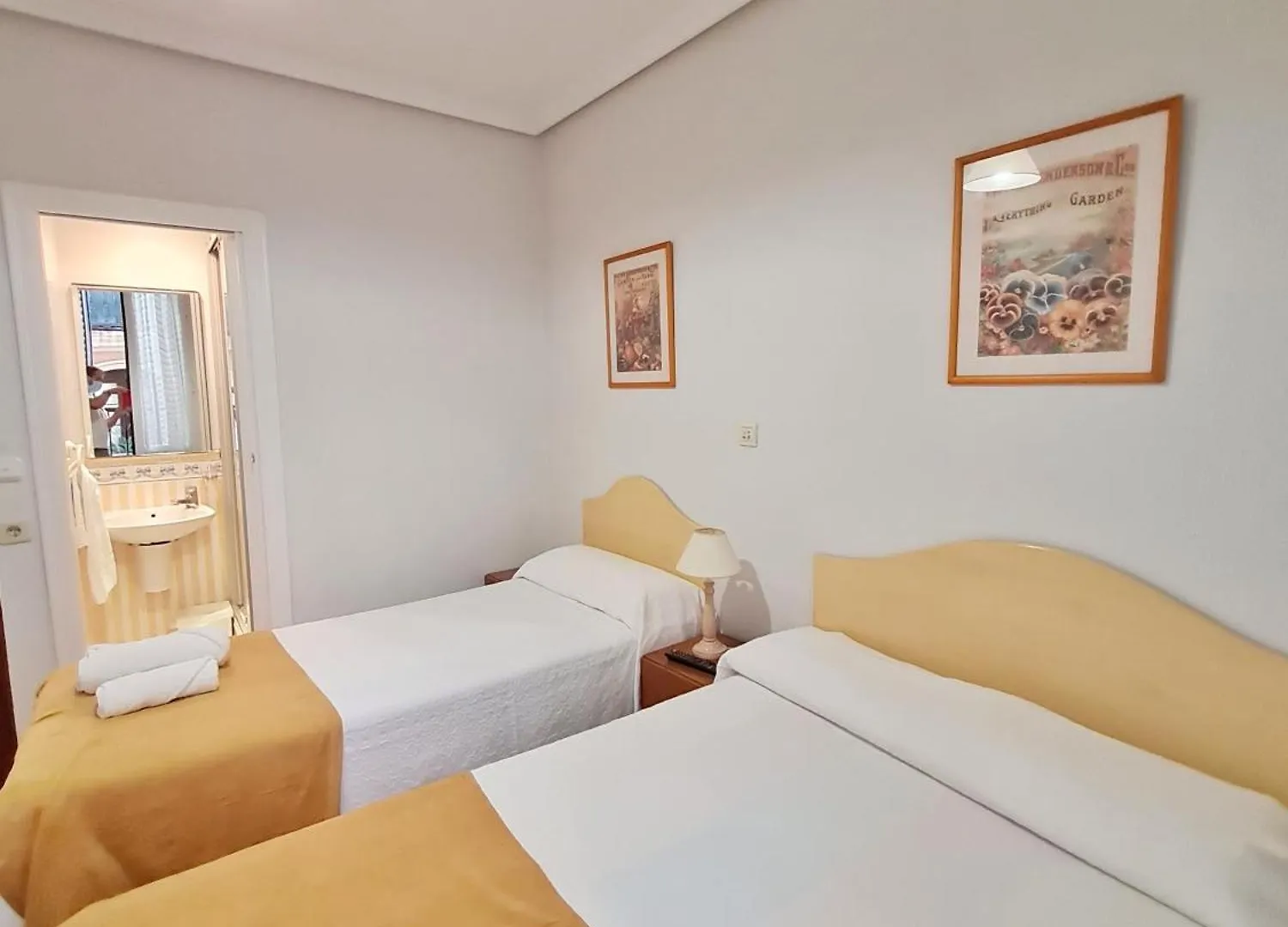 Pension San Lorenzo San Sebastian 0*,  Spain